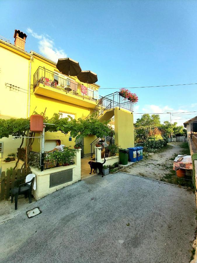 Marija Apartment Pula Exterior photo